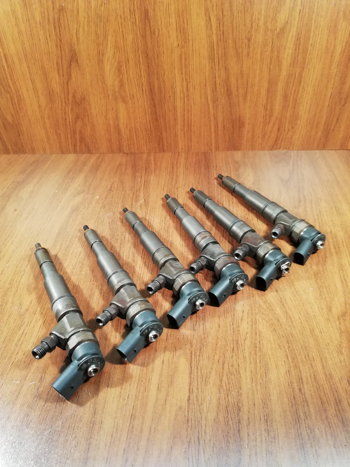 8-Piece High-Pressure Fuel Injector Set - Exhaust & Fuel Systems for V8 Trucks
