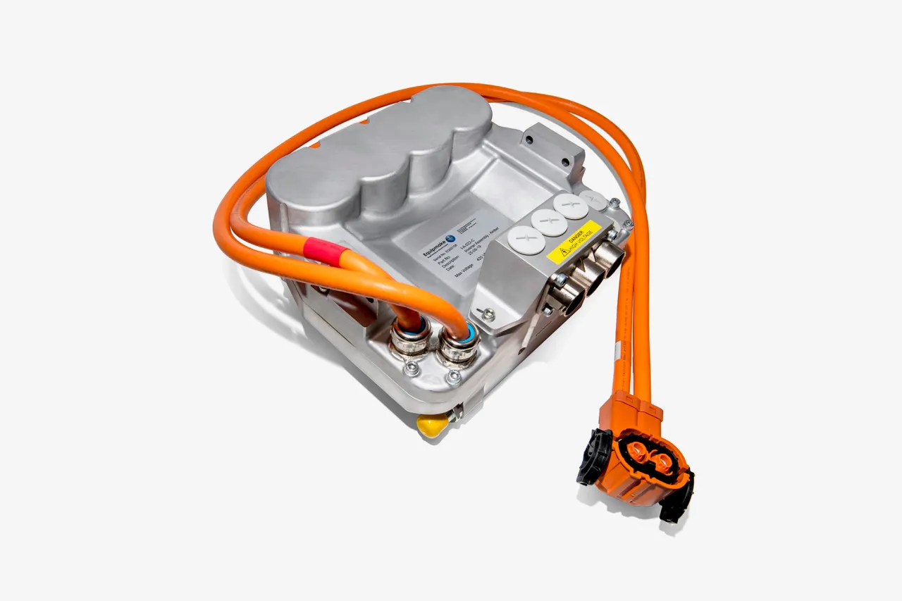 High-Efficiency Inverter Cooler for Hybrid Motors - view 6