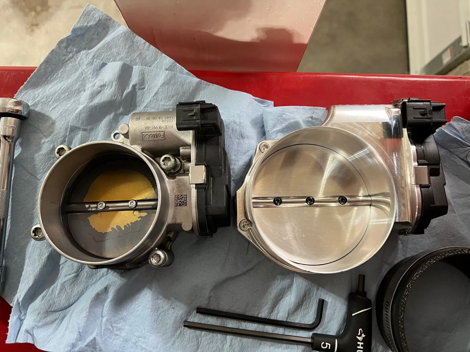 Performance Throttle Body & Cold Air Shroud Combo - view 6